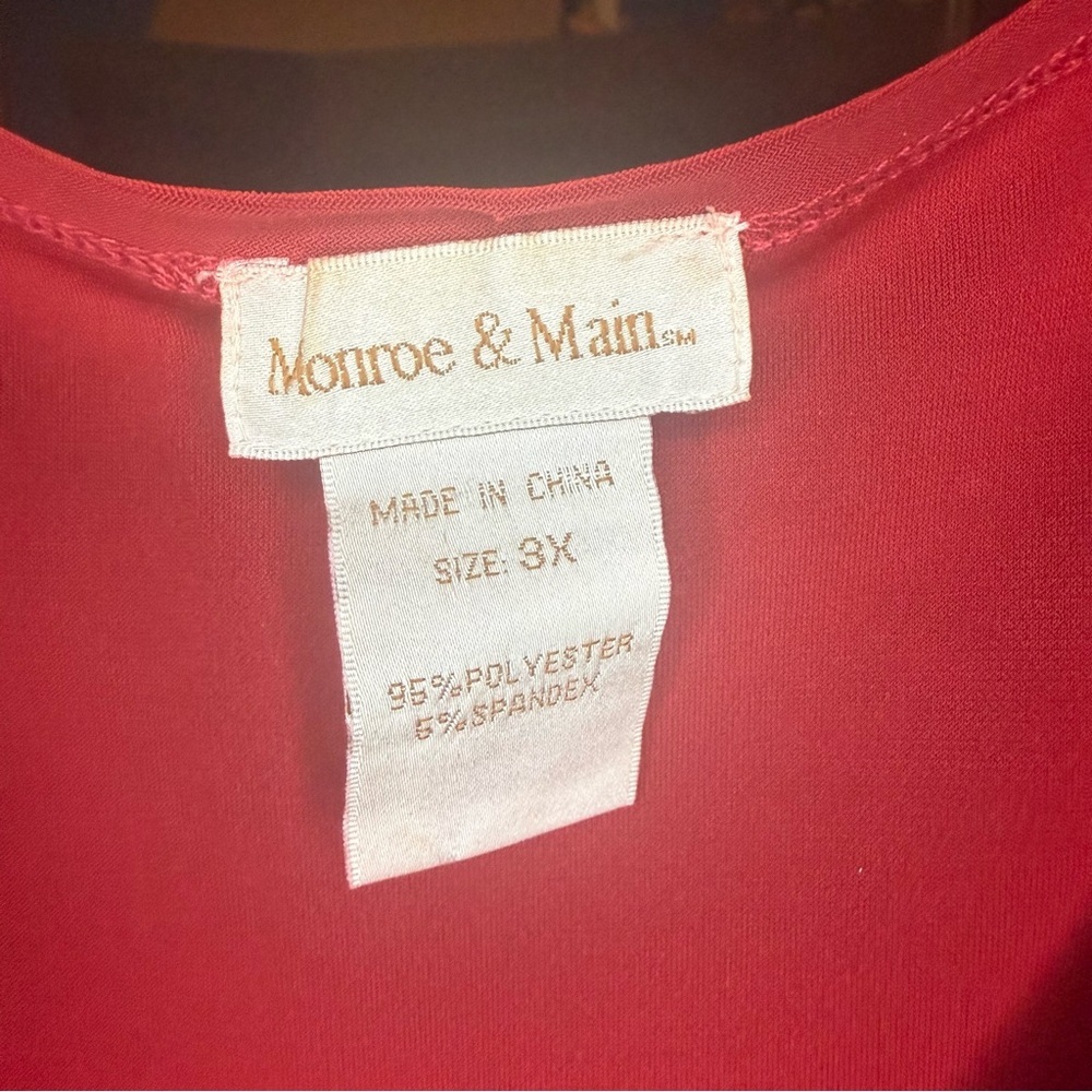 Monroe & Main Vibrant Red Top Women’s Size 3X - Picture 2 of 6